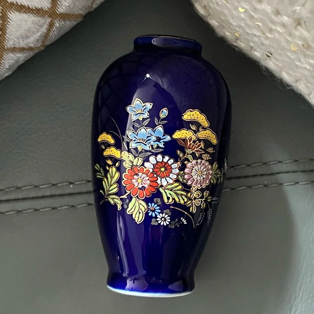 Vintage ASIAN CHINOISERIE MCM Style Botanical FINE Floral BUD VASE Made in Japan - Picture 1 of 9